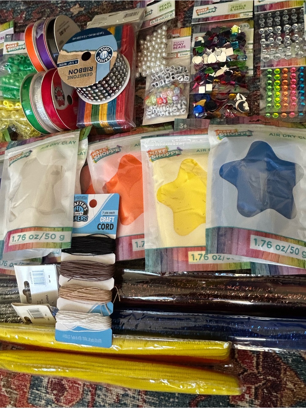 Ultimate Crafters Kit “In-a-Box” Play Experience - Picture 3 of 7